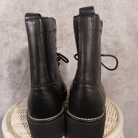 EUC women's Harley Davidson boots - Picture 2 of 5